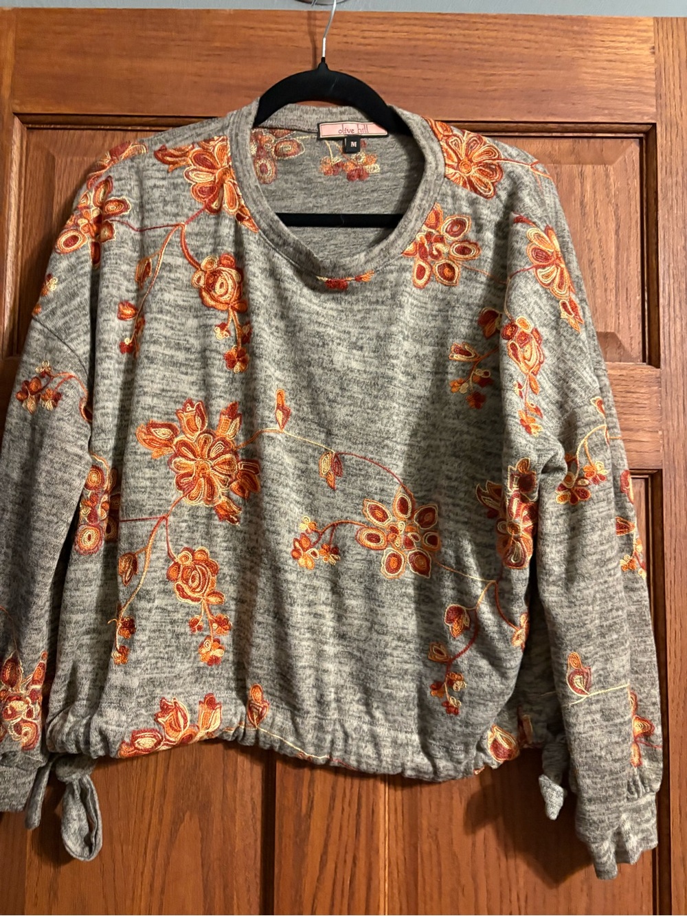 Embroidered Floral Crewneck Sweater - Gray with Orange Flowers